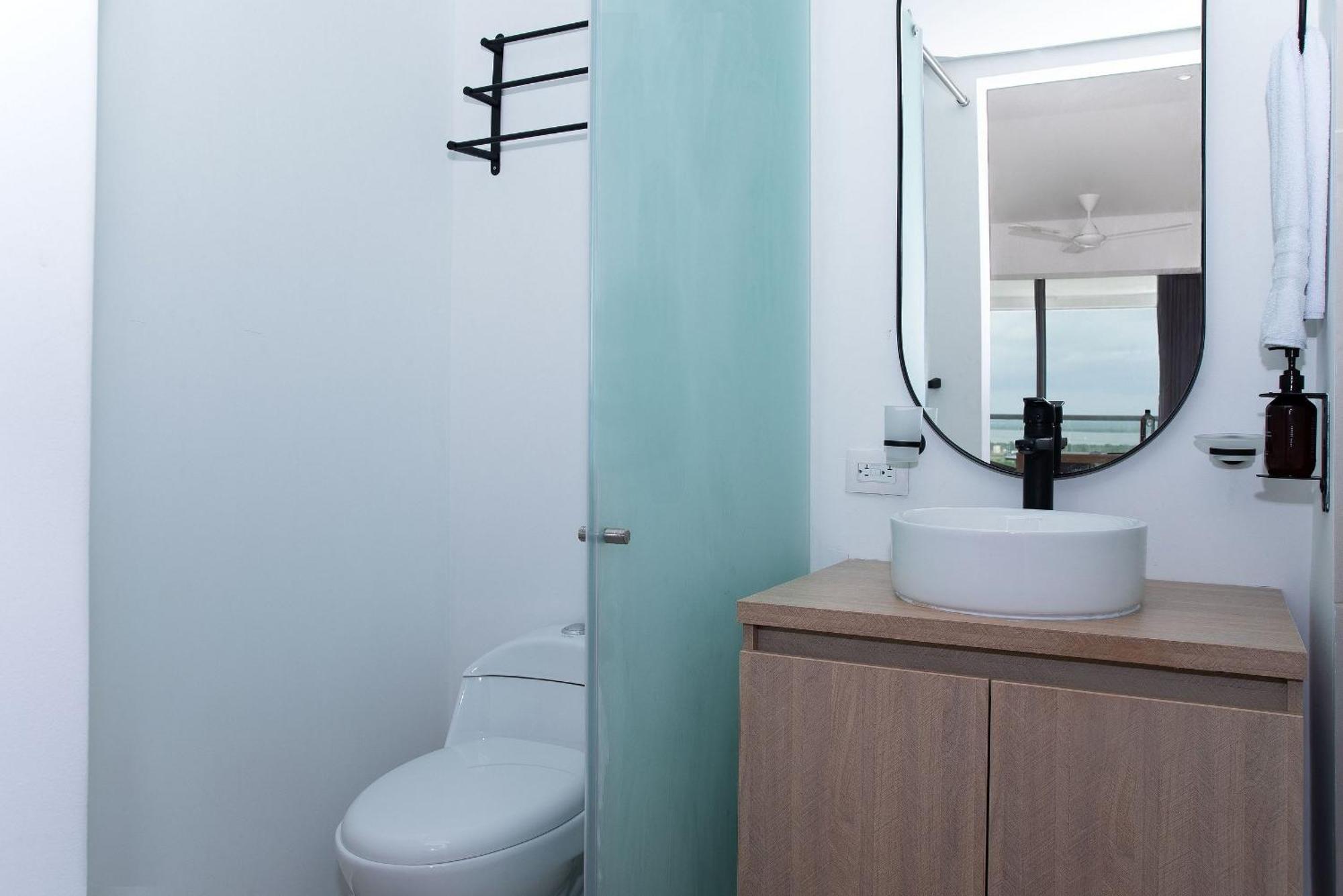 Cb942 | Vista Increíble + Balcón Soñado Cerca Del Mar Apartamento *