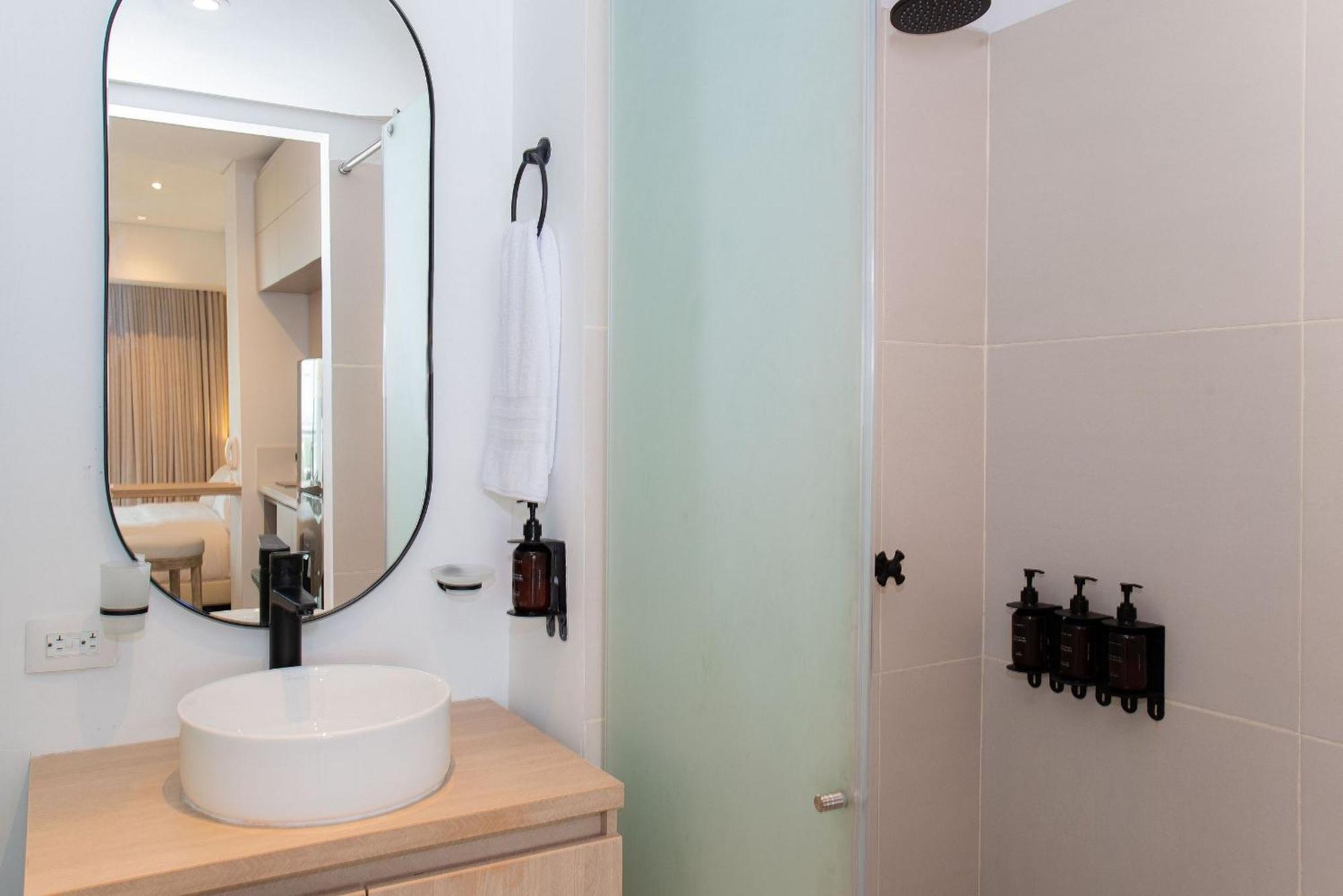 Cb942 | Vista Increíble + Balcón Soñado Cerca Del Mar Apartamento *